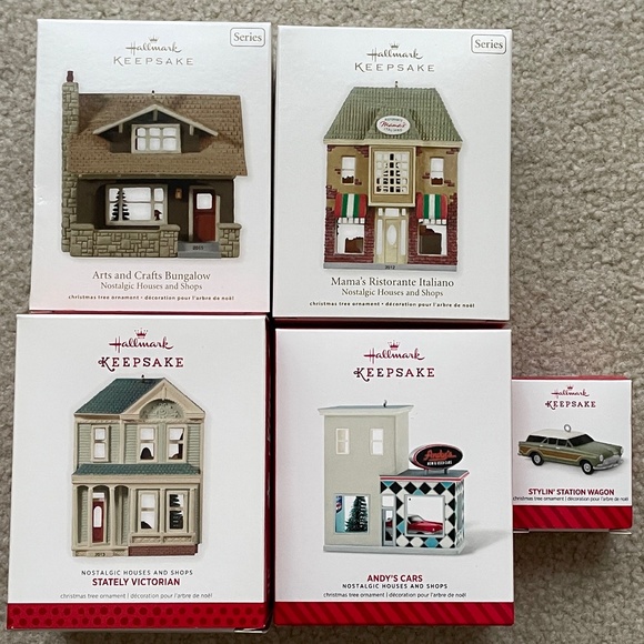 Lot 5 Hallmark Ornaments Nostalgic Houses & Shops 2011-2014 - Picture 1 of 5